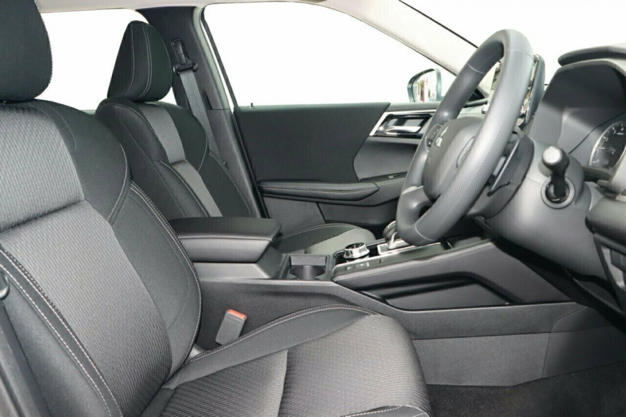 2024 Mitsubishi Outlander ZM ES SUV Image 19