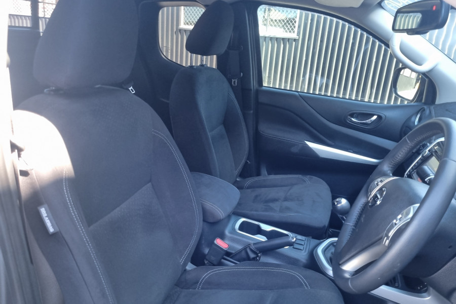 2017 Nissan Navara D23 ST King Cab Pickup Image 10