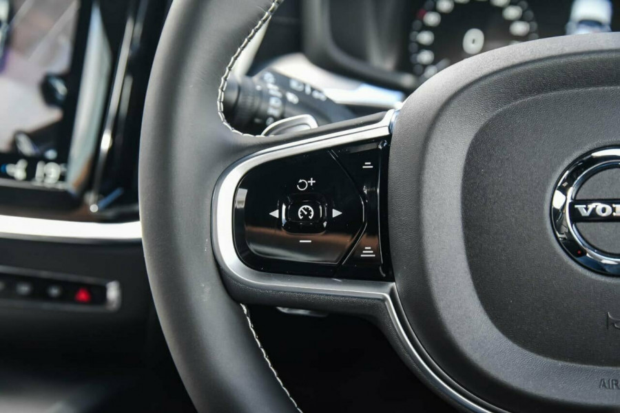 2019 MY20 Volvo S60 Z Series T5 R-Design Sedan Image 19