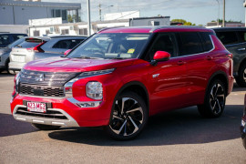 Mitsubishi Outlander PHEV Exceed ZM
