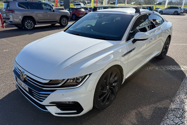2018 Volkswagen Arteon 3H 206TSI R-Line Sedan Image 5