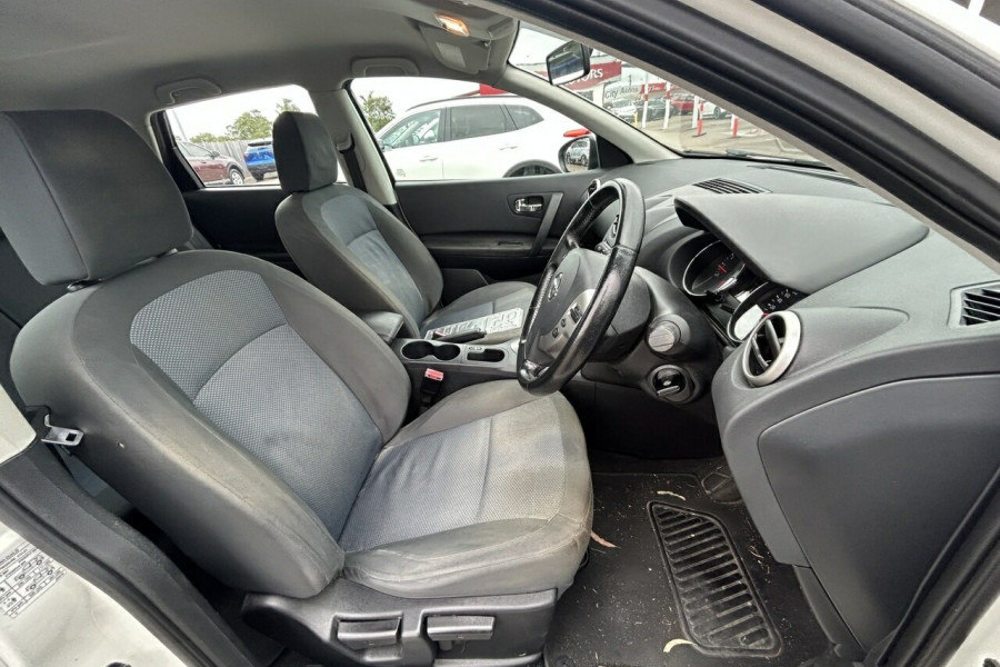2012 Nissan Dualis J10W Series 3 MY12 ST Hatch X-tronic 2WD Hatch Image 16