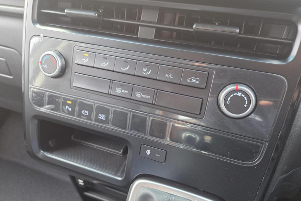 2026 MY27 Hyundai Staria Load US4.V4  Van Image 22