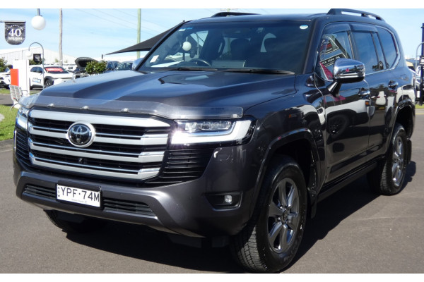 2021 Toyota LandCruiser FJA300R LC300 SAHARA 4X4 SUV