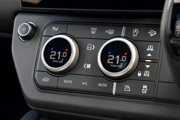2026 Land Rover Defender L663 110 P425 X-Dynamic SE SUV