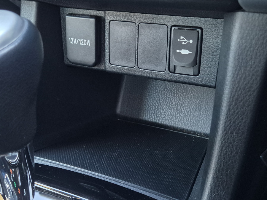 2018 Toyota Corolla ZRE172R ZR Sedan Image 21