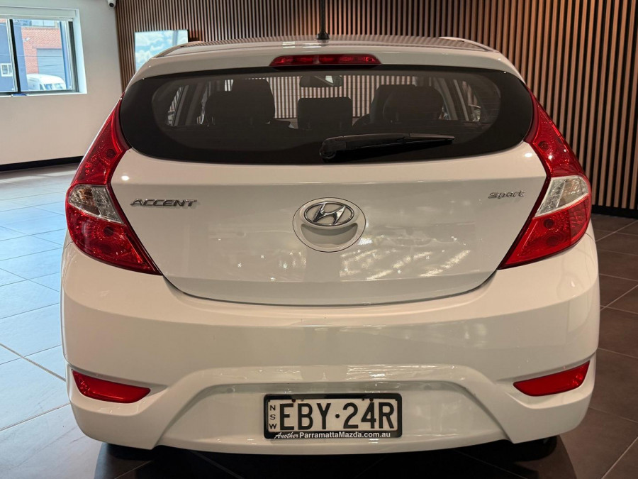 2019 Hyundai Accent RB6 Sport Hatch Image 3