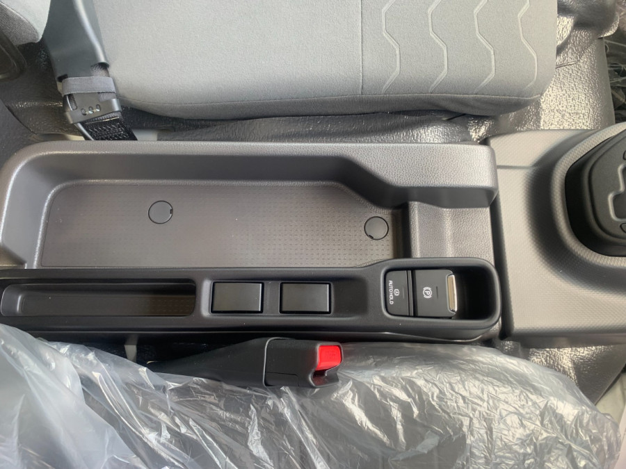 2026 Isuzu  NNR 45-150 DT C34 Cab Chassis Image 19