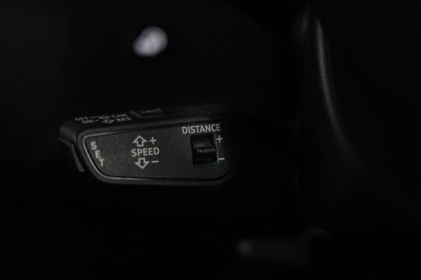 2021 Audi RS4  Quattro SUV Image 41