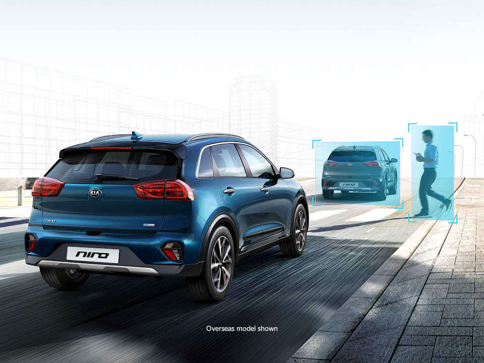Autonomous Emergency Braking (Car/Pedestrian/Cyclist) Image