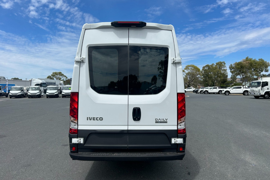 2024 MY22 Iveco Daily E6 Van Image 6