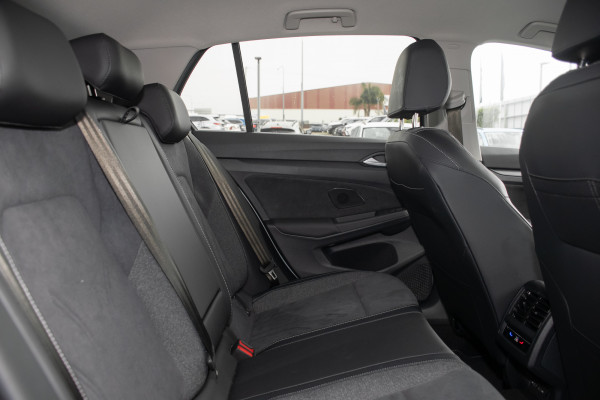 2025 MY26 Volkswagen Golf 8.5 110TSI Style Hatch Image 10