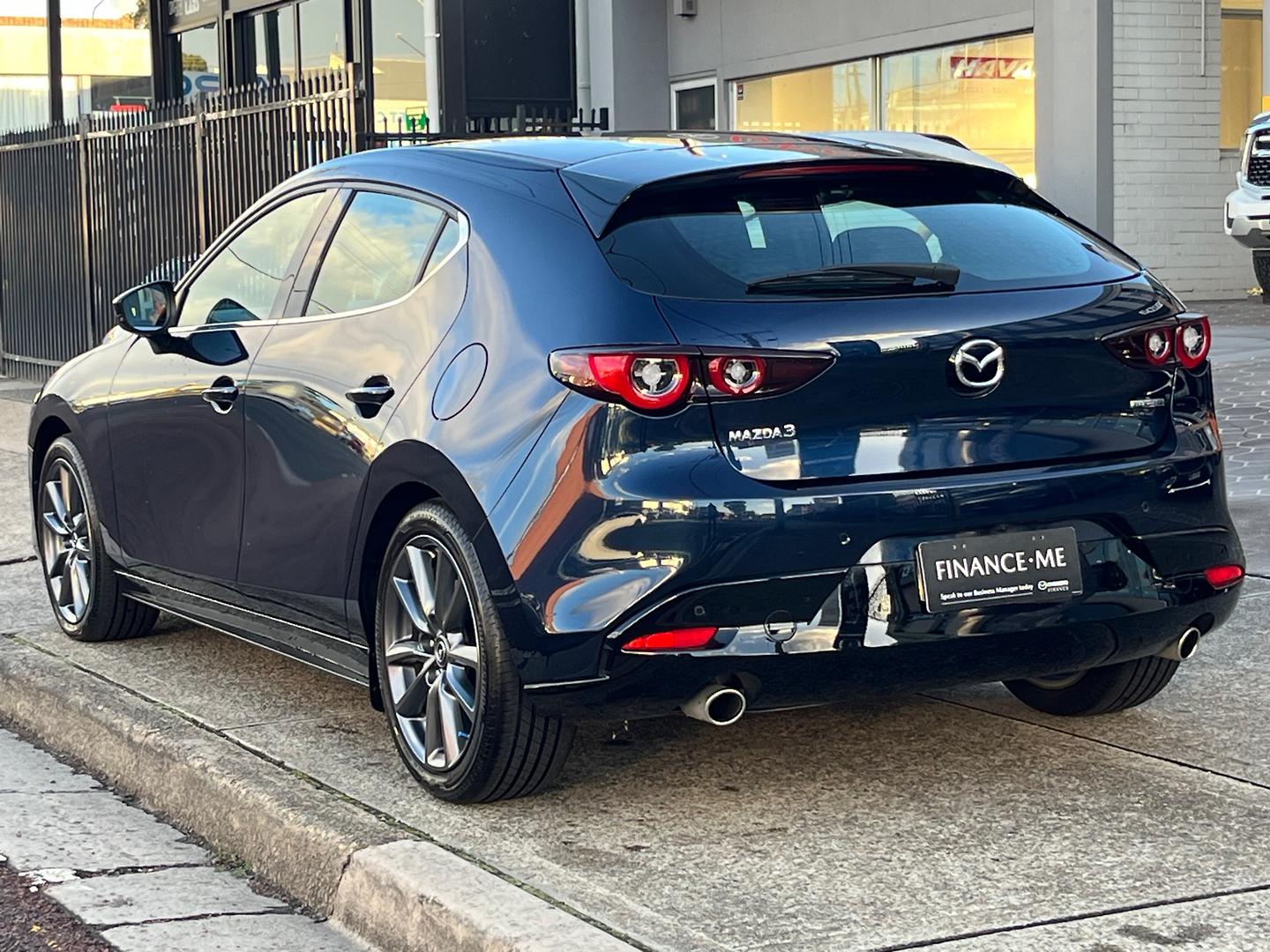 2023 Mazda 3 BP Series G20 Touring Hatch Image 5