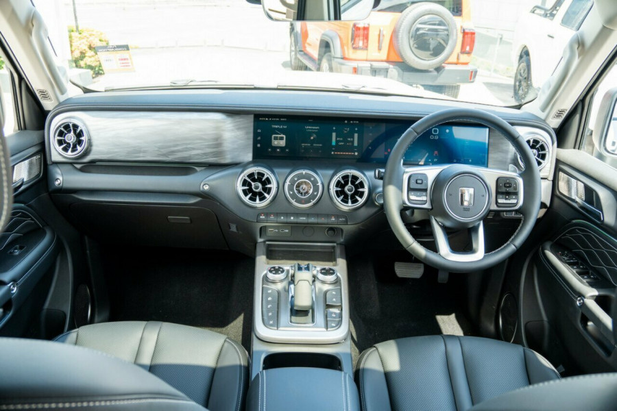 2024 GWM Tank 300 P01 Ultra Hybrid SUV Image 16