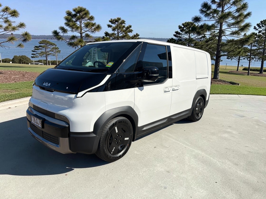 2026 Kia PV5 SW Cargo S Long Range Wagon Image 2