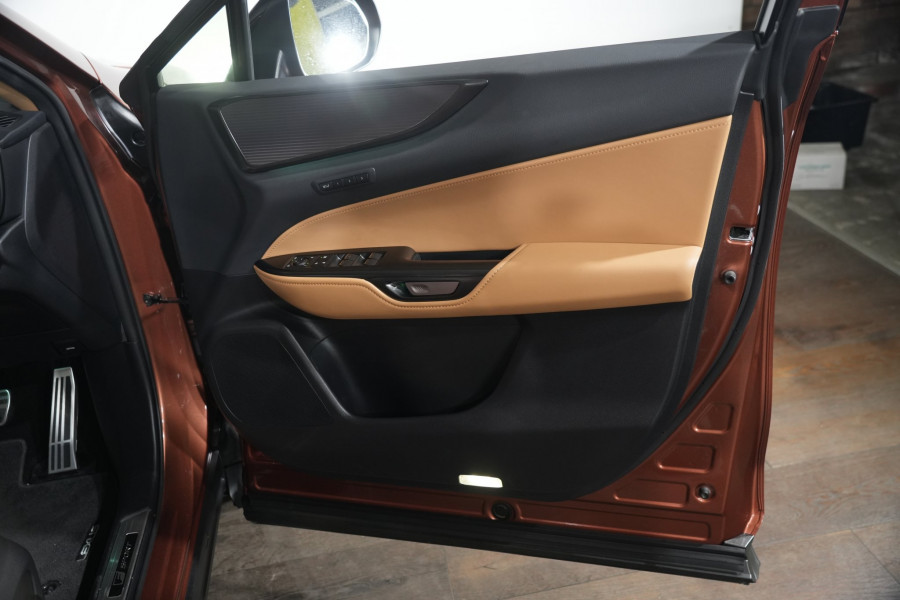 2025 Lexus NX NX450h+ F Sport SUV Image 34
