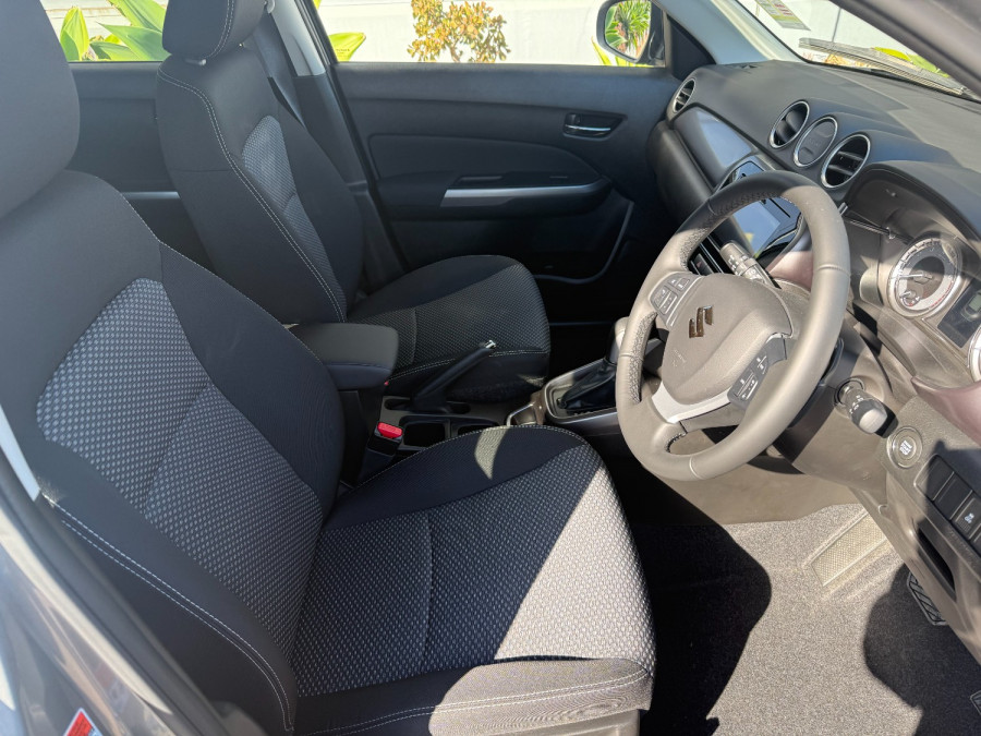 2024 Suzuki Vitara Wagon Image 9