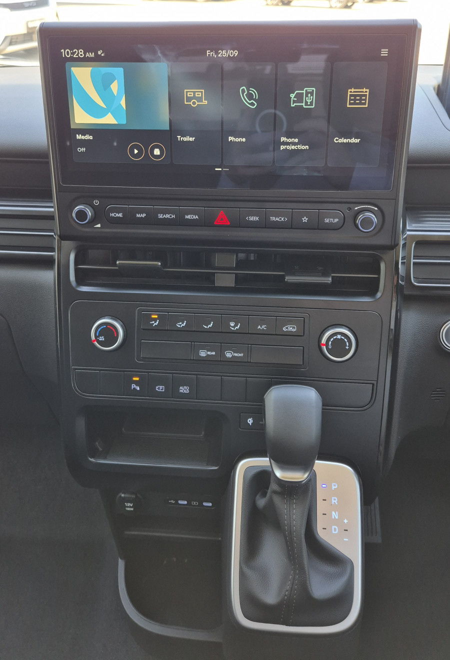 2026 MY27 Hyundai Staria Load US4.V4  Van Image 13