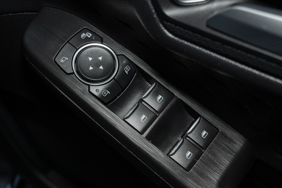2020 MY21.25 Ford Escape ZH ST-Line SUV Image 19