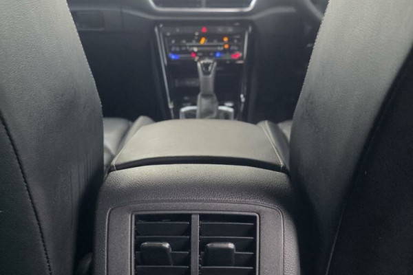 2022 MY23 Volkswagen T-Roc D11 140TSI R-Line SUV Image 23