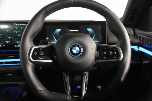 2025 BMW i5 eDrive40 M Sport Sedan Image 15
