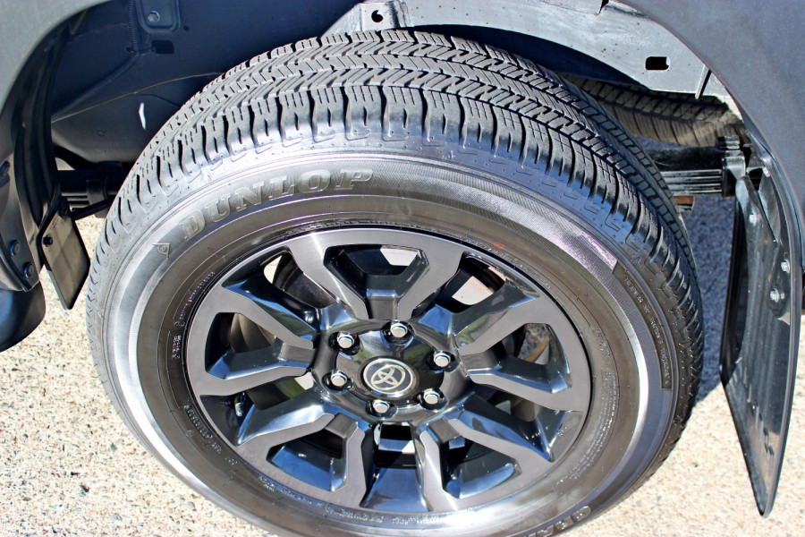 2021 Toyota HiLux GUN126R Rogue Dual Cab Pick Up Image 7