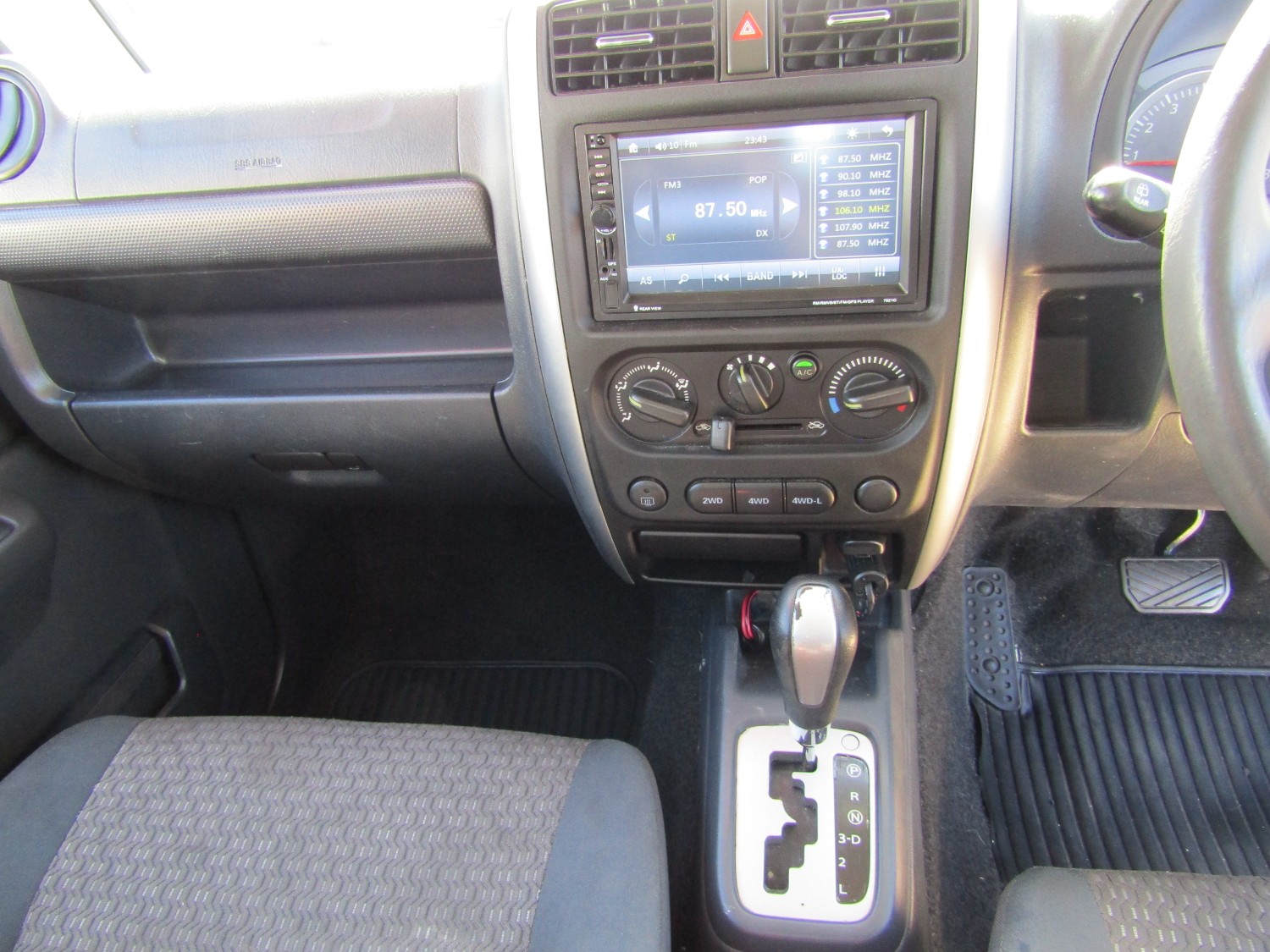 2011 Suzuki Jimny SUV Image 25