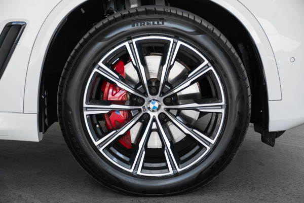 2021 BMW X5 G05 xDrive40i M Sport SUV image 25