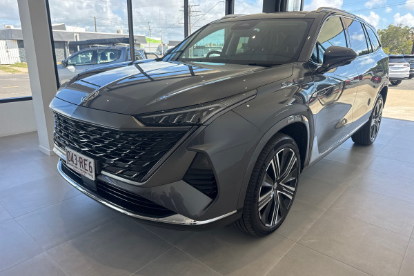 2025 MG QS IS31 Essence SUV Image 2