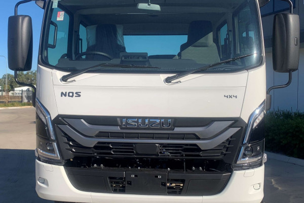 2025 Isuzu  NQS 80-175 DT C34 CREW Cab Chassis Image 2