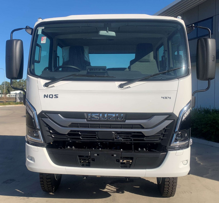 2025 Isuzu  NQS 80-175 DT C34 CREW Cab Chassis Image 2