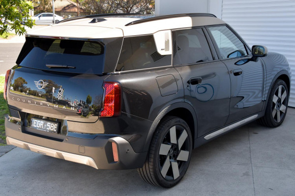 2026 MINI Countryman U25 S Favoured SUV image 26