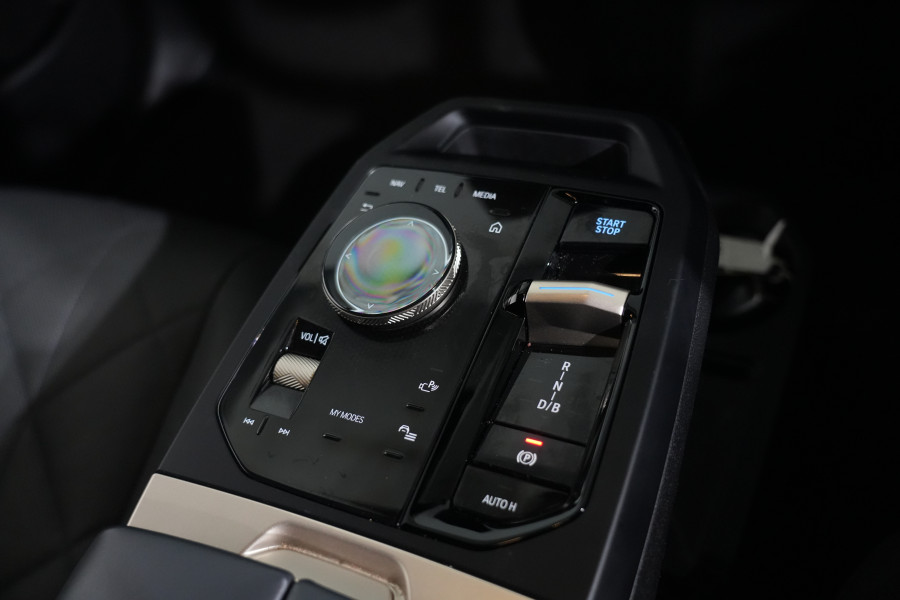2024 BMW iX xDrive40 Sport SUV Image 17