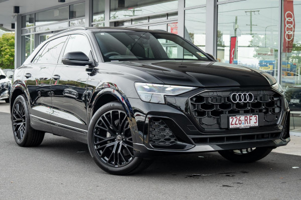 Audi Q8 TFSI 250kW S line F1