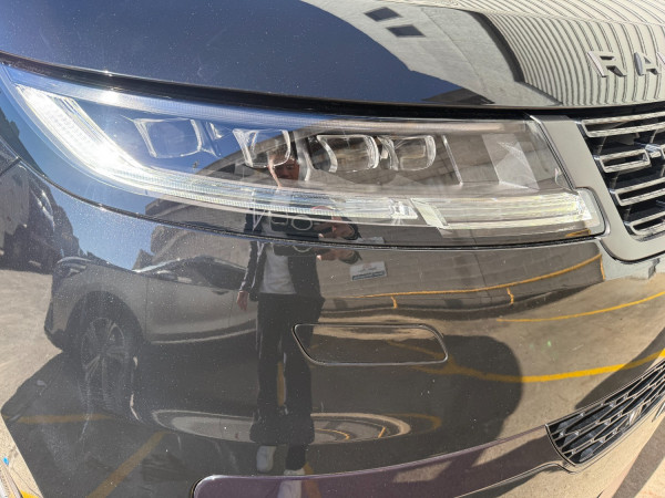 2023 Land Rover Range Rover Sport L461 D300 Dynamic SE SUV image 17