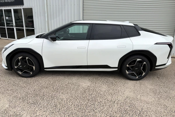 2026 Kia EV4  GT-Line Long Range Sedan Image 4