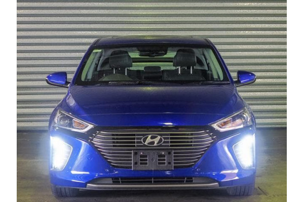 2018 MY19 Hyundai IONIQ AE.2 Hybrid Premium Hatch Image 2