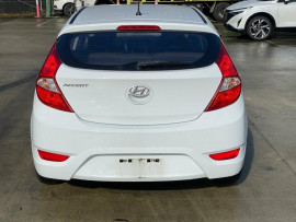 2016 MY17 Hyundai Accent RB4 Active Hatch image 5