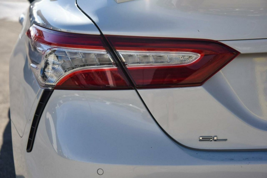 2020 Toyota Camry AXVH71R SL Sedan Image 18