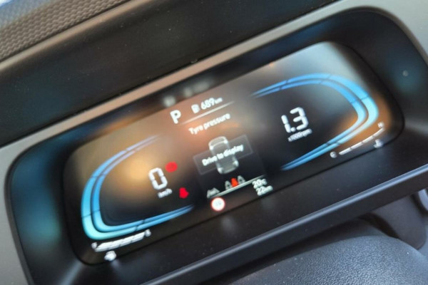 2025 Hyundai i30 CN7.V2 Hybrid Sedan Image 17