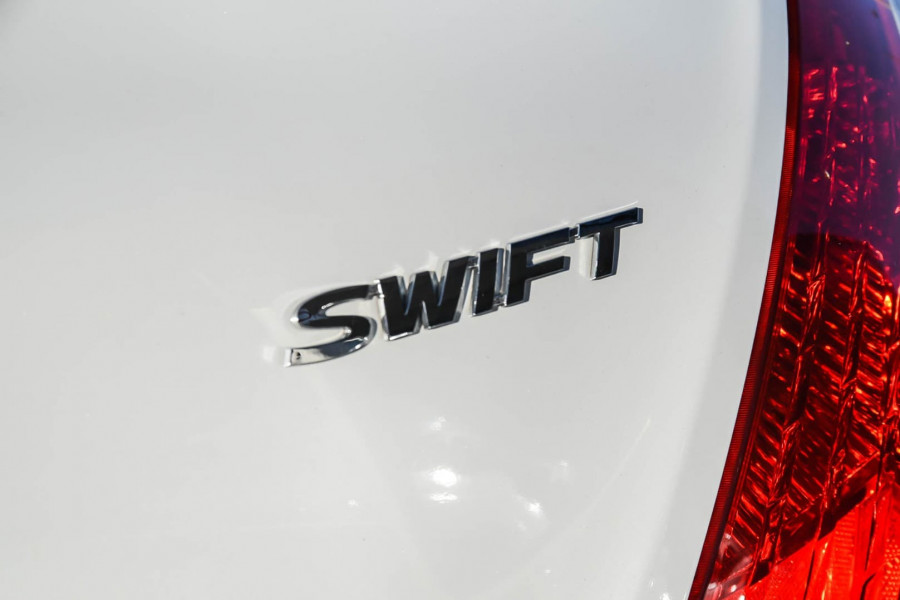 2015 Suzuki Swift FZ  GL GL - Navigator Hatch Image 9