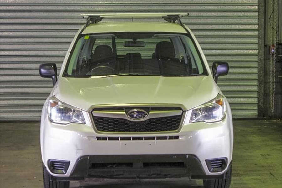 2013 Subaru Forester S4 2.0D Suv Image 2