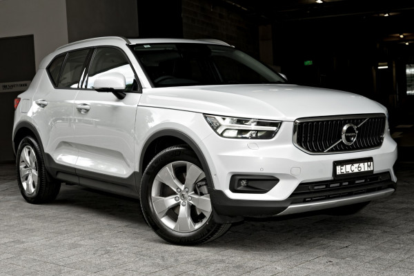 Volvo XC40 T4 Momentum XZ