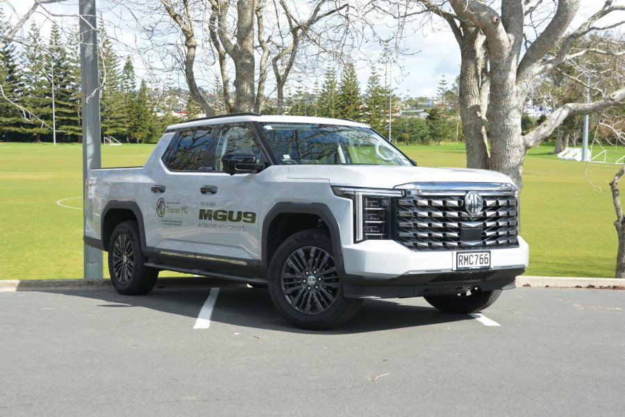 2025 MG U9 Explore Pro Ute Image 1