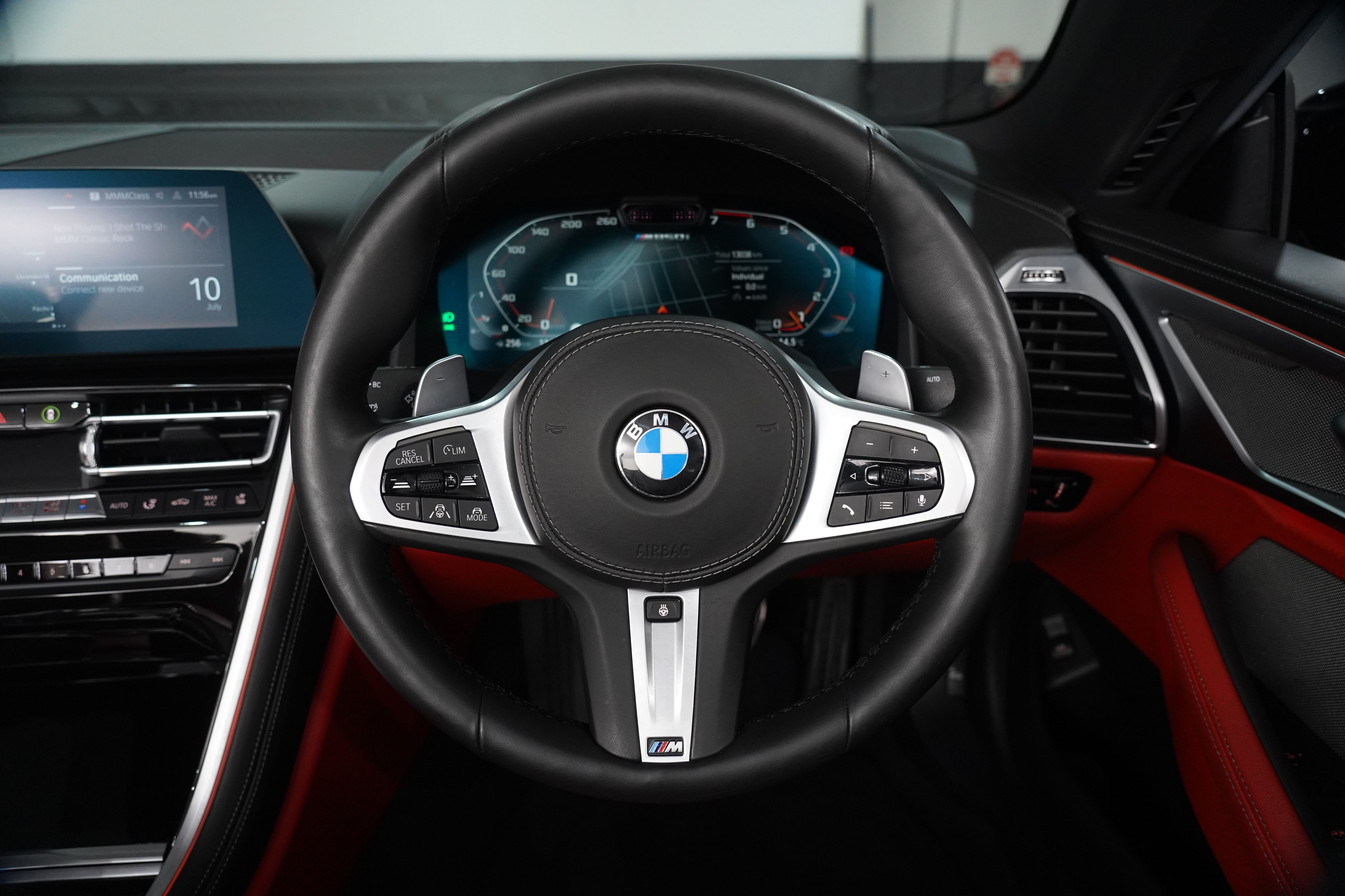 2019 BMW 8 Series M850i Xdrive Convertible Convertible Image 32