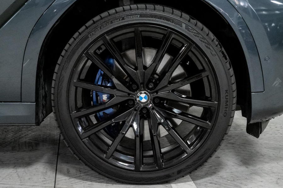 2021 BMW X6 G06 M50i SUV