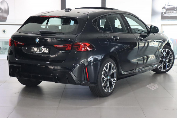 2025 BMW 1 Series F70 118 M Sport Hatch image 4