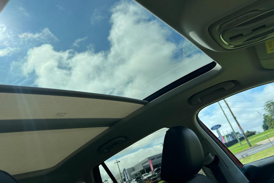 2024 MY24.5 MG HS AS33 Essence SUV Image 19