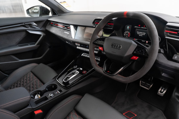 2025 Audi RS 3 GY  Hatch image 7