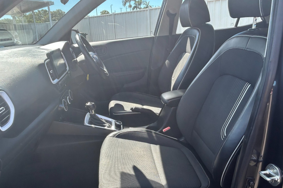 2022 Hyundai Venue QX.V4 Active SUV Image 14